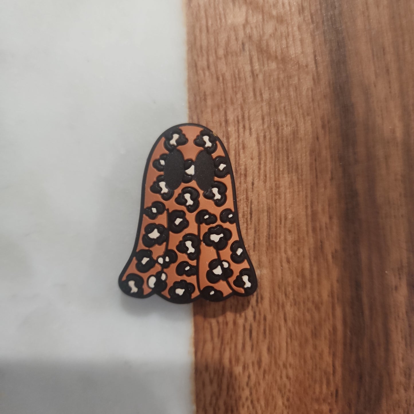 Rust cheetah ghost silicone focal bead