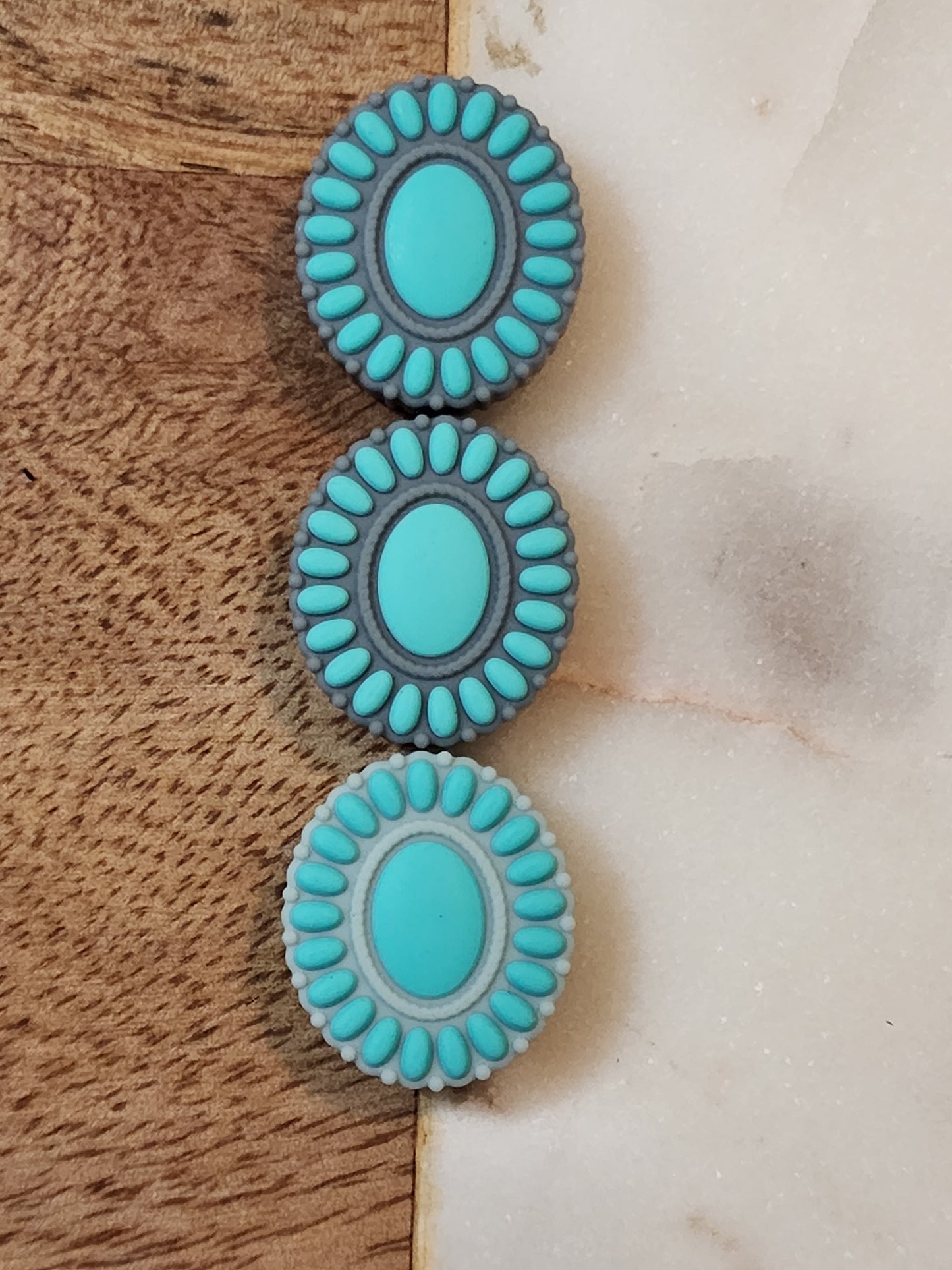 DAISYLAND EXCLUSIVE CUSTOM design concho jewelry turquoise western pendant silicone focal bead-B17