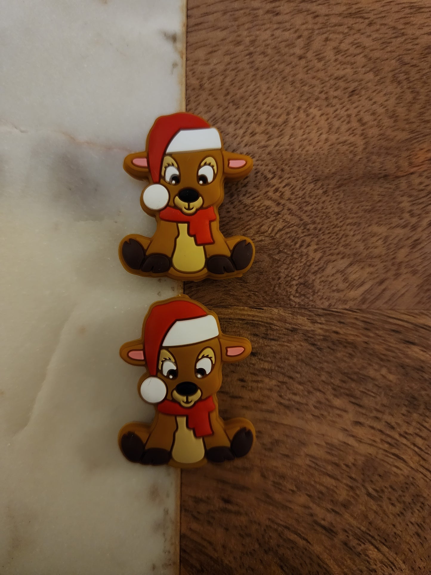 A daisyland moose collab exclusive rudolph the red nosed reindeer christmas classic silicone bead